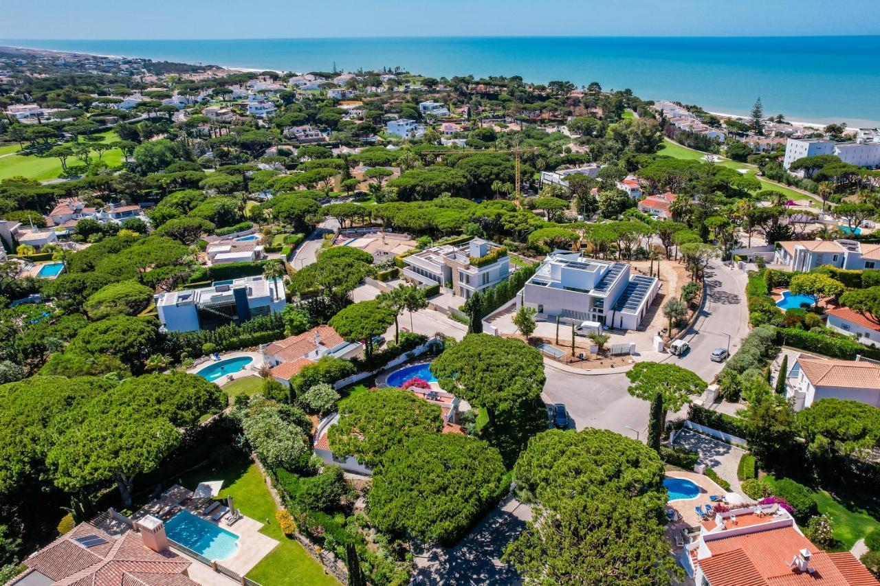 Traditional 3 Bedroom Villa With Great Pool In The Heart Of Вале до Лобо Екстериор снимка
