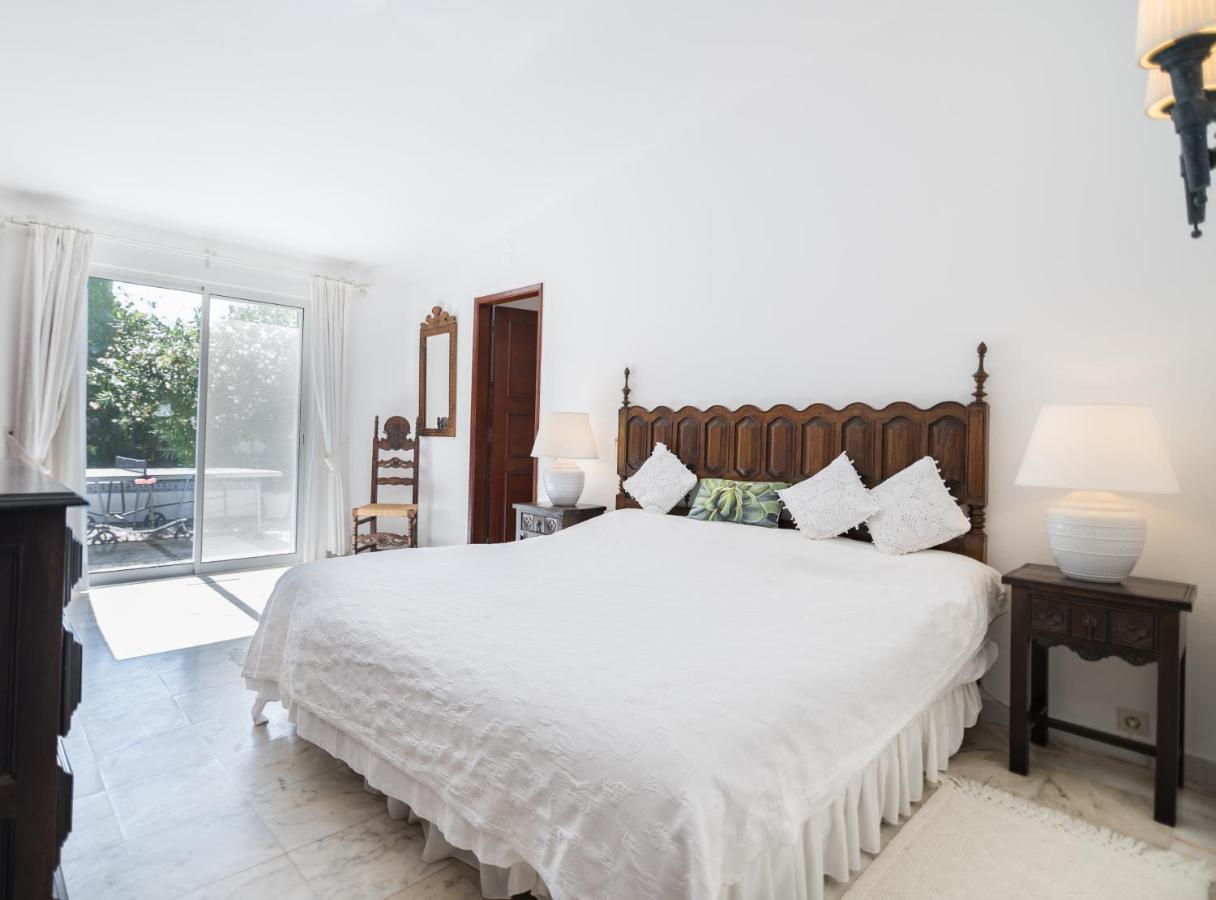 Traditional 3 Bedroom Villa With Great Pool In The Heart Of Вале до Лобо Екстериор снимка