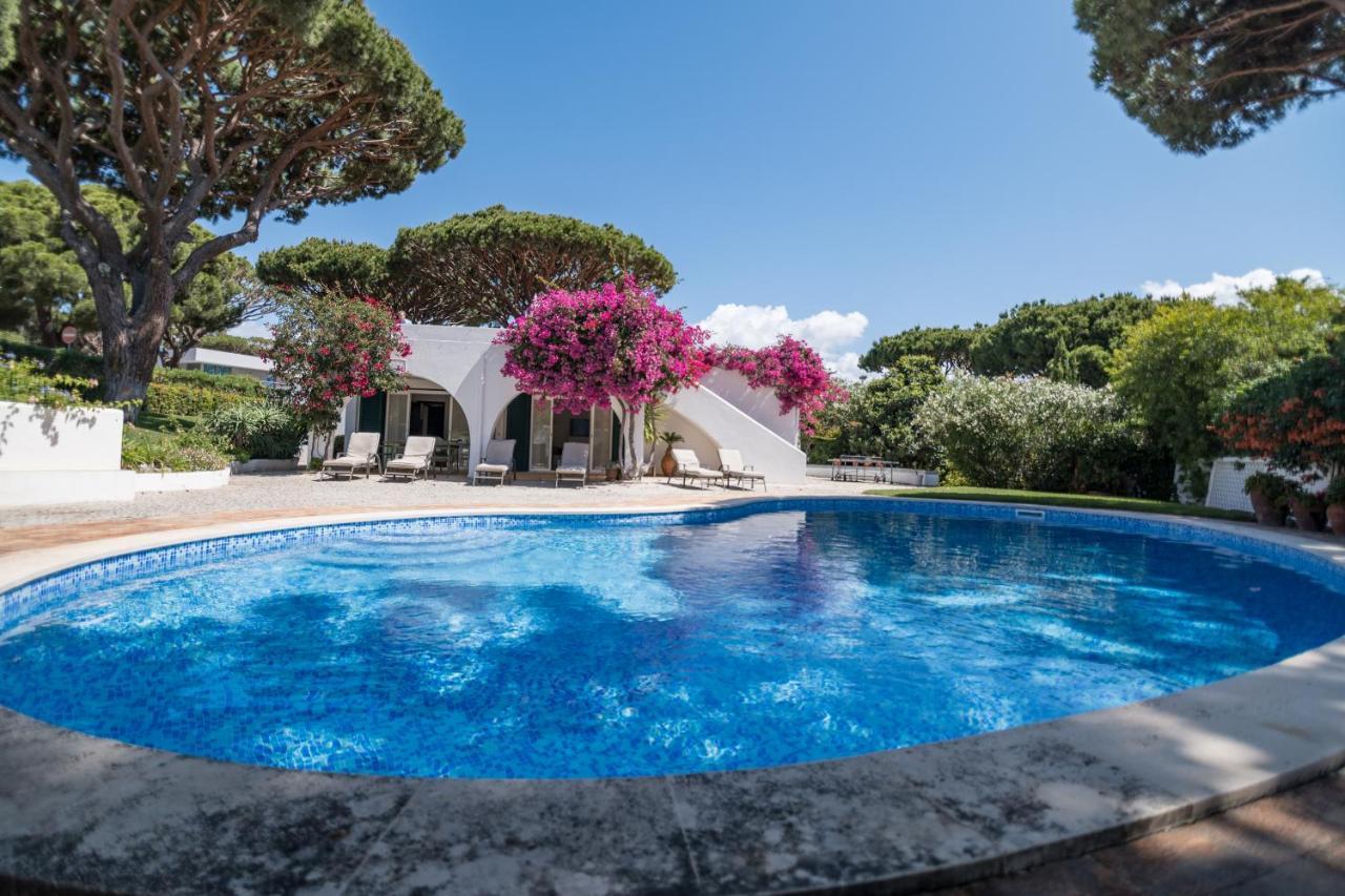 Traditional 3 Bedroom Villa With Great Pool In The Heart Of Вале до Лобо Екстериор снимка