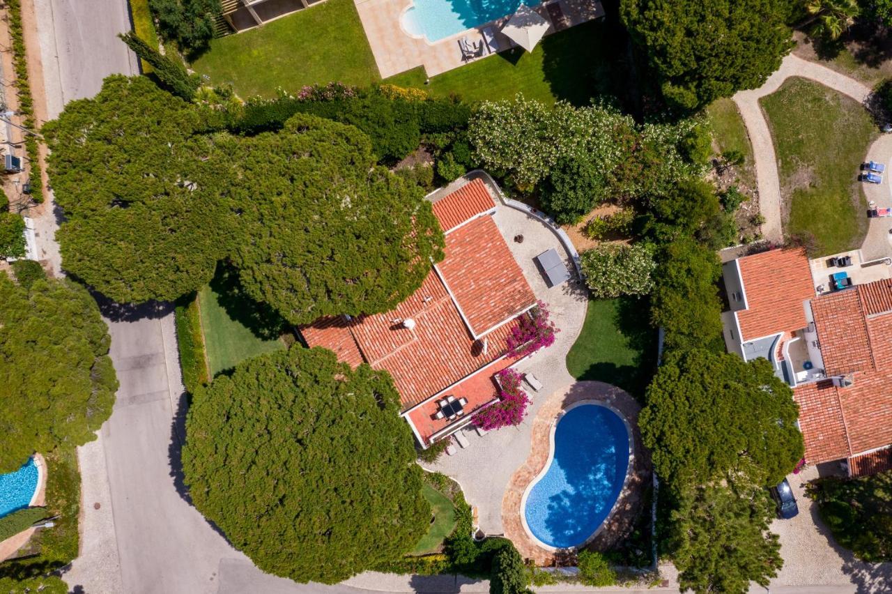 Traditional 3 Bedroom Villa With Great Pool In The Heart Of Вале до Лобо Екстериор снимка